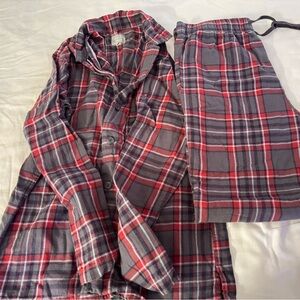Berkley Jensen Cozy Men’s Plaid Pajama Set - Red and Gray